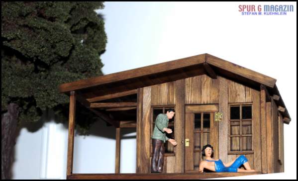 Baumann: Neuheit "Holzhaus" mit Veranda in G-Scale Größe auf der internationalen Spielwarenmesse 2010