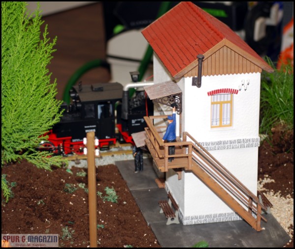 Eine der vier POLA / FALLER Neuheiten 2010. Wasserhaus